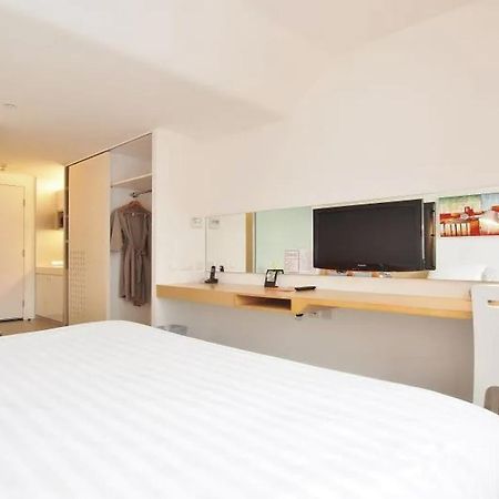 60 West Hotel Χονγκ Κονγκ Εξωτερικό φωτογραφία