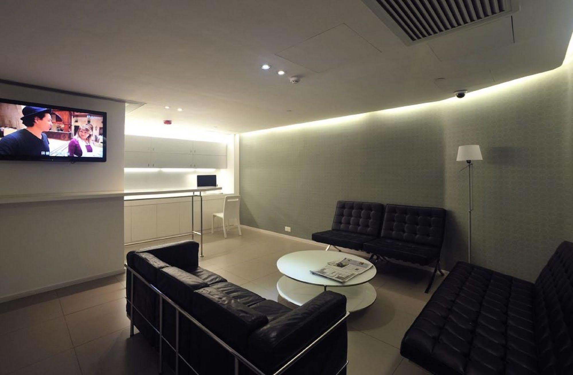 60 West Hotel Χονγκ Κονγκ Εξωτερικό φωτογραφία